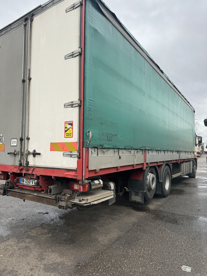 VOLVO FM 400 - Тентованный грузовик: фото 4 VOLVO FM 400 - Тентованный грузовик: фото 4