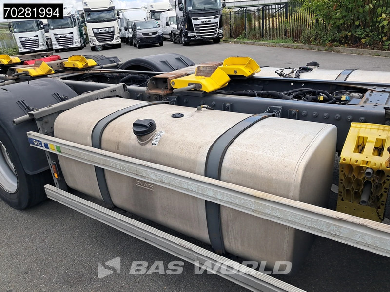 Грузовик-контейнеровоз/ Сменный кузов DAF XF 480 6X2 SSC Retarder 2xTanks Lift/Steering ACC Euro 6: фото 16