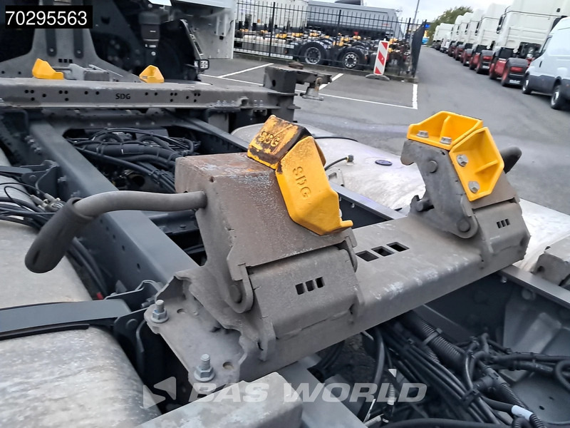 Грузовик-контейнеровоз/ Сменный кузов DAF XG 480 6X2 BDF Lift+Steering Axle ACC Automatic 2 tanks Euro 6: фото 14