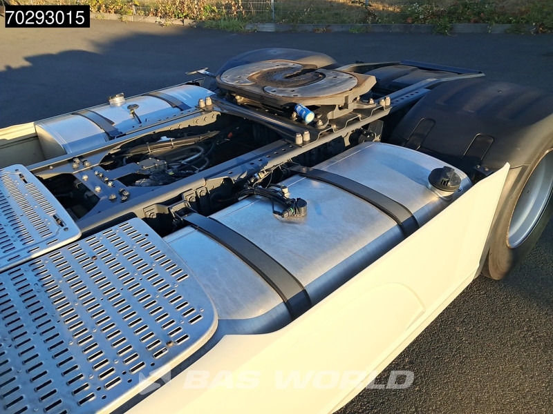 DAF XF 480 4X2 90% Tyres! SSC Retarder 2xTanks LED ACC Standklima Euro 6 - Тягач: фото 5 DAF XF 480 4X2 90% Tyres! SSC Retarder 2xTanks LED ACC Standklima Euro 6 - Тягач: фото 5