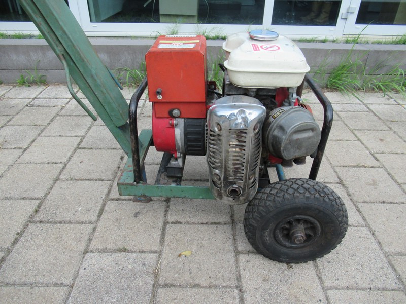 Honda Aggregaat 750 Generator 750W / 220V - Электрогенератор: фото 5 Honda Aggregaat 750 Generator 750W / 220V - Электрогенератор: фото 5