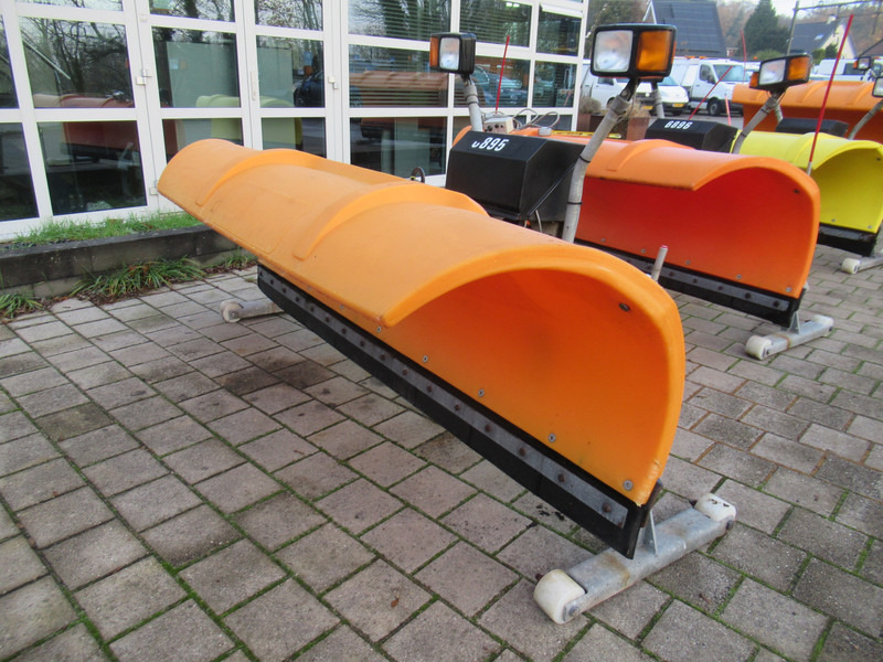 NIDO SNK24 12V HYDRO 240 cm Schneepflug, Snowplow, Sneeuwploeg - Снегоуборочная машина: фото 4 NIDO SNK24 12V HYDRO 240 cm Schneepflug, Snowplow, Sneeuwploeg - Снегоуборочная машина: фото 4