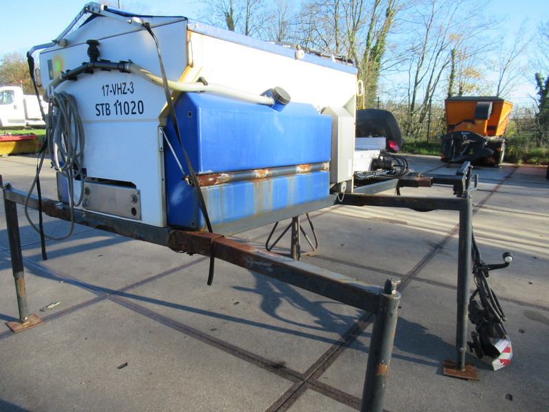 NIDO STRATOS B08-24 PALN Rotopower 0,8m3 + 350L Salzstreuer Saltspreader Zoutstrooier - Разбрасыватель песка/ Соли: фото 5 NIDO STRATOS B08-24 PALN Rotopower 0,8m3 + 350L Salzstreuer Saltspreader Zoutstrooier - Разбрасыватель песка/ Соли: фото 5