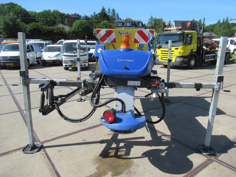 NIDO Stratos B08L-24 PCLN-350 Roto-power 0,8m3 + 350L Salzstreuer Saltspreader - Разбрасыватель песка/ Соли: фото 5 NIDO Stratos B08L-24 PCLN-350 Roto-power 0,8m3 + 350L Salzstreuer Saltspreader - Разбрасыватель песка/ Соли: фото 5