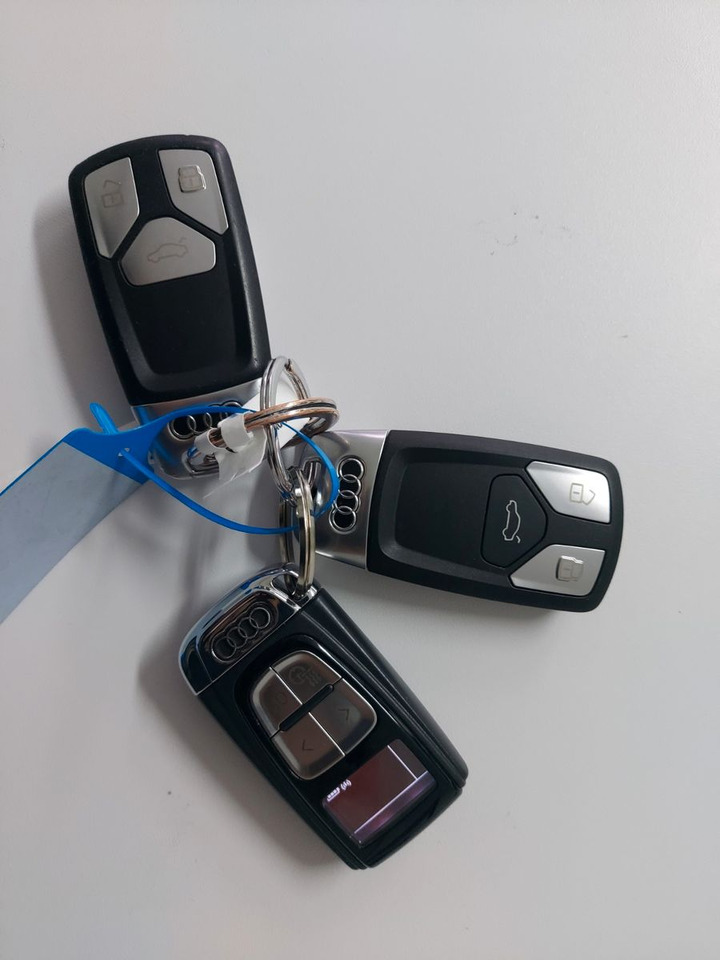 Audi Q7 3.0 TDI quattro S-Line Pano Alcantara AHK - Внедорожник: фото 4 Audi Q7 3.0 TDI quattro S-Line Pano Alcantara AHK - Внедорожник: фото 4