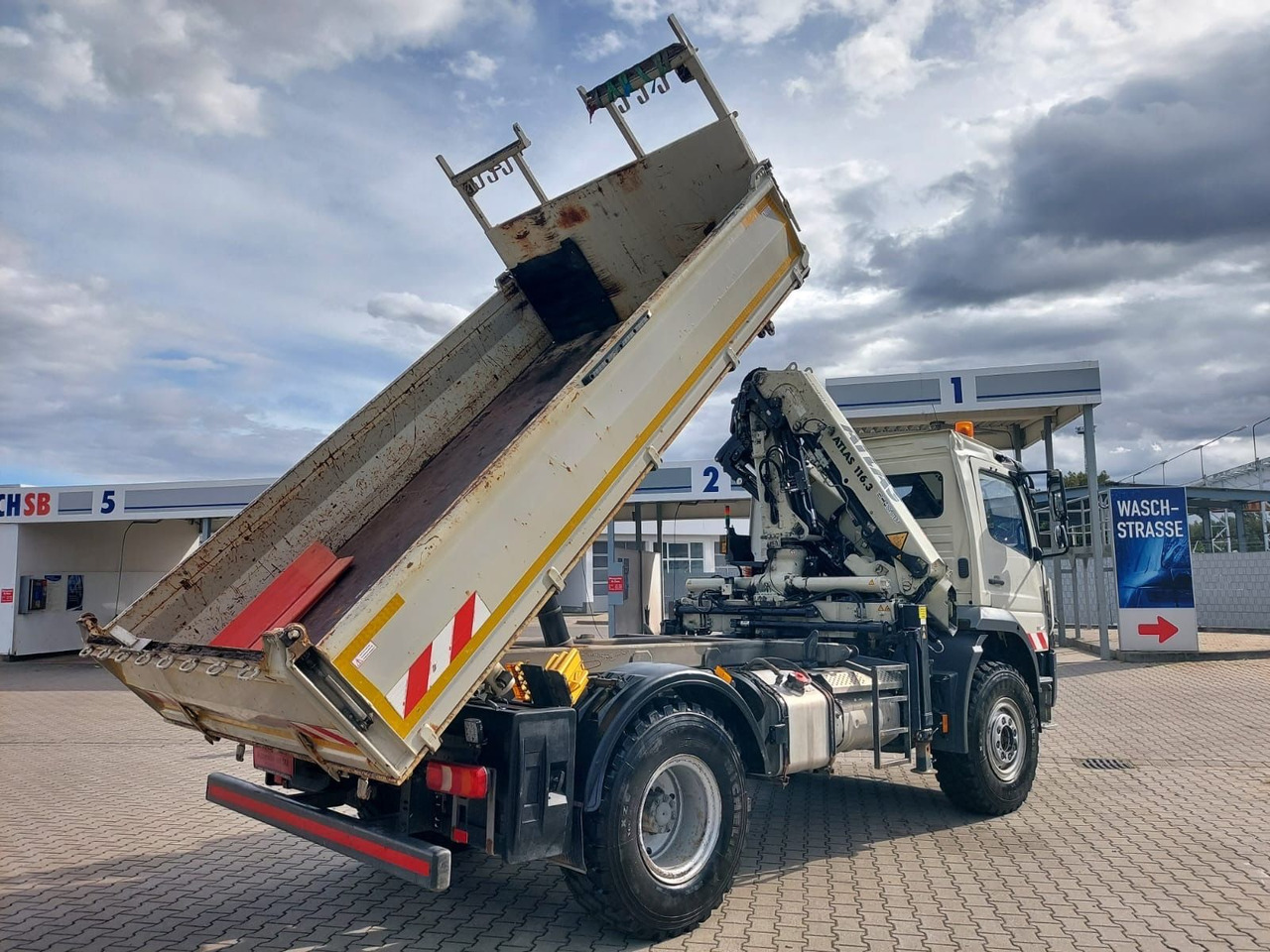 Mercedes-Benz Atego / 1324 MEILLER 4X4 KRAN ATLAS 116.3 Kipper - Самосвал, Автоманипулятор: фото 2 Mercedes-Benz Atego / 1324 MEILLER 4X4 KRAN ATLAS 116.3 Kipper - Самосвал, Автоманипулятор: фото 2