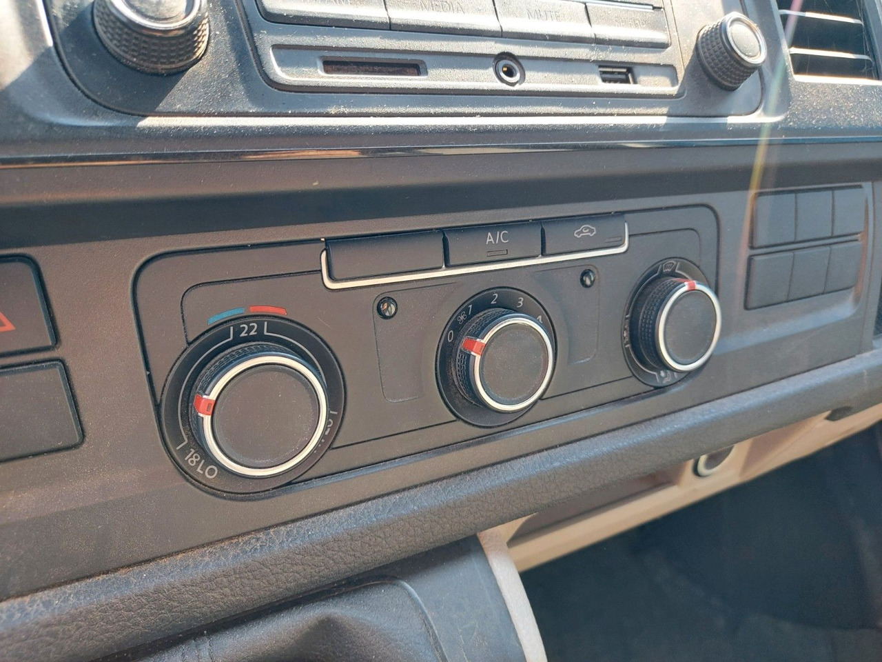 Пассажирский фургон Volkswagen T6 Transporter Kasten Kombi lang Motorschaden: фото 17 Пассажирский фургон Volkswagen T6 Transporter Kasten Kombi lang Motorschaden: фото 17