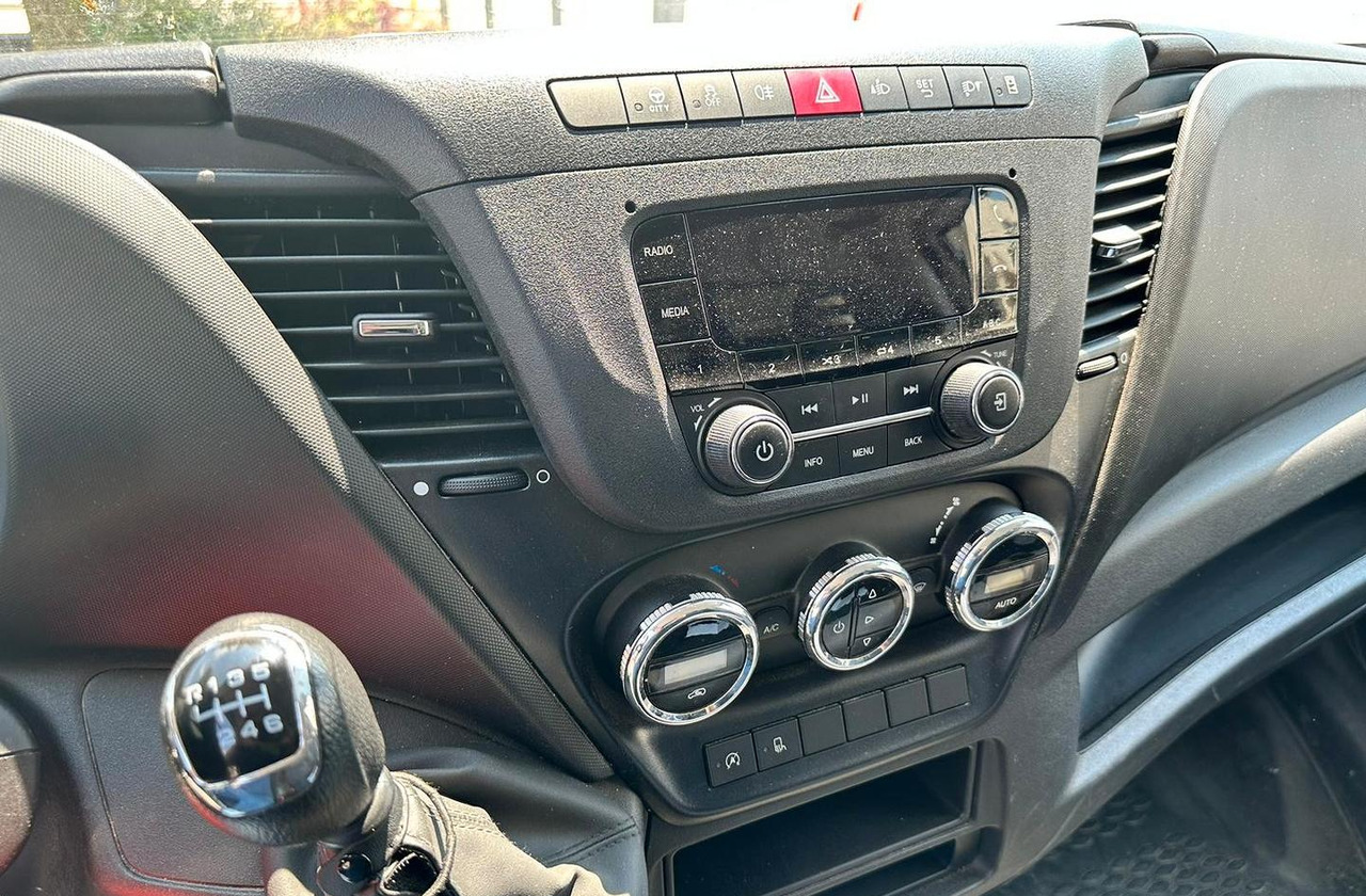 Iveco daily 35c16 euro 6 furgone e sponda - Фургон с закрытым кузовом: фото 5 Iveco daily 35c16 euro 6 furgone e sponda - Фургон с закрытым кузовом: фото 5