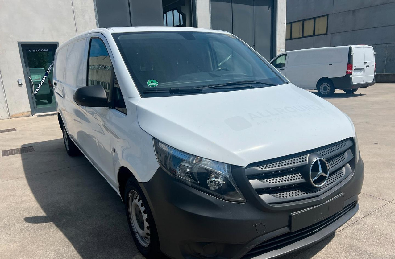 Mercedes vito 111 - Цельнометаллический фургон: фото 5 Mercedes vito 111 - Цельнометаллический фургон: фото 5