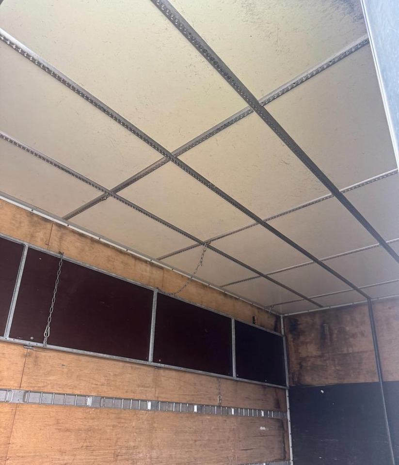 Iveco 75e190 - Грузовик с закрытым кузовом: фото 5 Iveco 75e190 - Грузовик с закрытым кузовом: фото 5