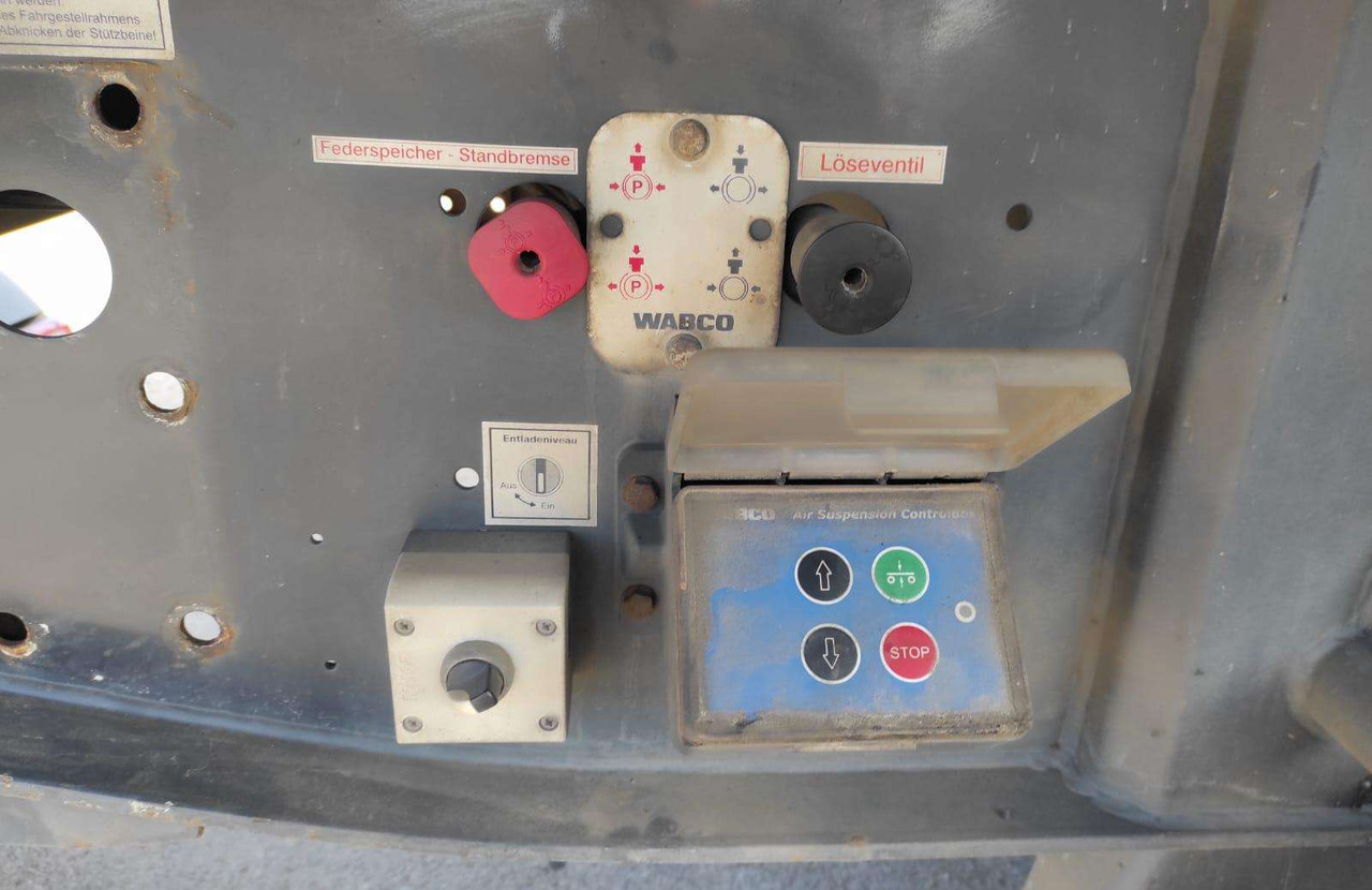 Самосвальный полуприцеп Langendorf SKA24/28: фото 8 Самосвальный полуприцеп Langendorf SKA24/28: фото 8