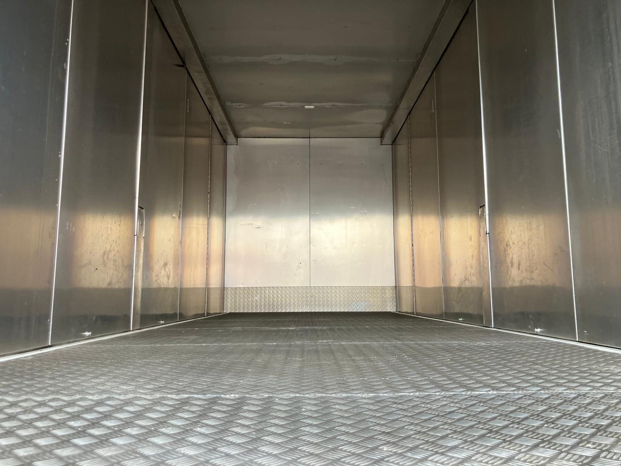 Грузовик с закрытым кузовом MAN TGS 18.440 4x2 Kofferzug/FULLADR/EXIII/Pritarder: фото 22 Грузовик с закрытым кузовом MAN TGS 18.440 4x2 Kofferzug/FULLADR/EXIII/Pritarder: фото 22