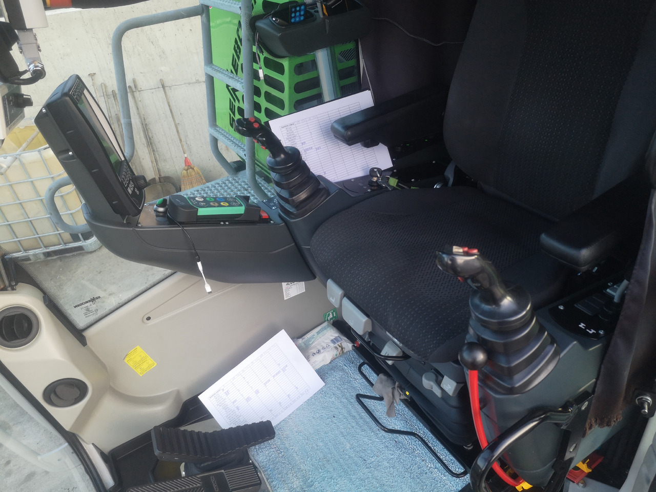 Sennebogen 825M E - Перегружатель: фото 3 Sennebogen 825M E - Перегружатель: фото 3