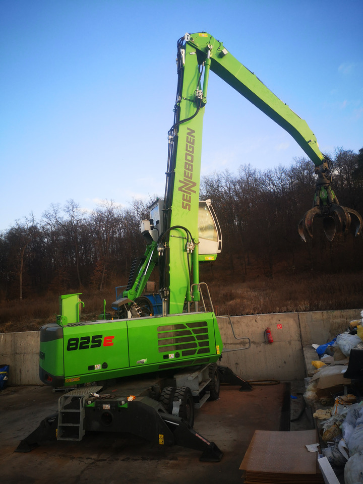 Sennebogen 825M E - Перегружатель: фото 1 Sennebogen 825M E - Перегружатель: фото 1