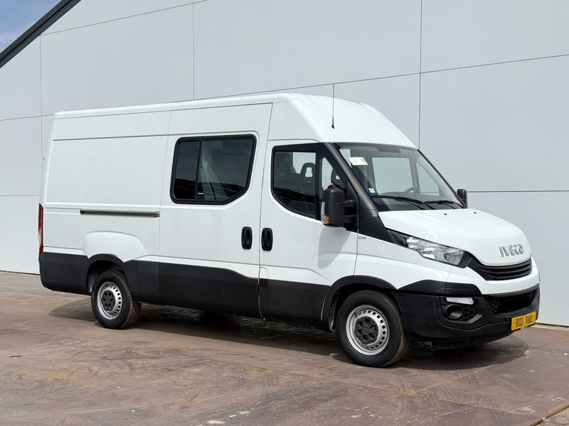 Iveco Daily 35S14 2.3 L2H2 Dubbele Cabine 7 Stoelen Mixto DoKa Airco Cruise Control Trekhaak 3.5t Lucht geveerde stoel - Цельнометаллический фургон, Грузопассажирский фургон: фото 4 Iveco Daily 35S14 2.3 L2H2 Dubbele Cabine 7 Stoelen Mixto DoKa Airco Cruise Control Trekhaak 3.5t Lucht geveerde stoel - Цельнометаллический фургон, Грузопассажирский фургон: фото 4