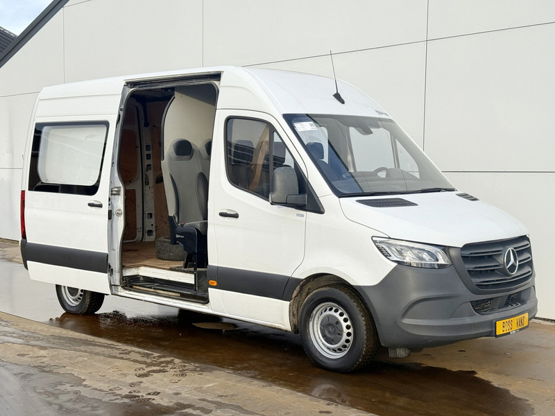 Mercedes-Benz Sprinter 314 2.2 CDI Automaat L2H2 LED Dubbele Cabine Cruise Control Climate Control Carplay Camera Trekhaak 7 Stoelen - Цельнометаллический фургон, Грузопассажирский фургон: фото 5 Mercedes-Benz Sprinter 314 2.2 CDI Automaat L2H2 LED Dubbele Cabine Cruise Control Climate Control Carplay Camera Trekhaak 7 Stoelen - Цельнометаллический фургон, Грузопассажирский фургон: фото 5