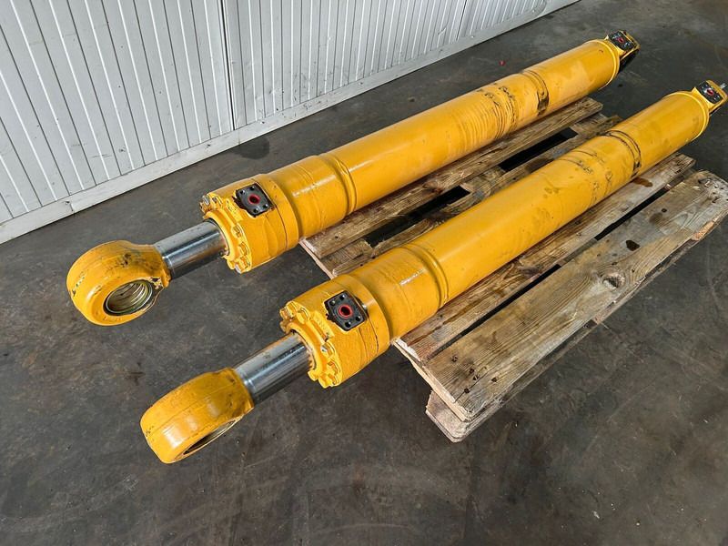 Liebherr R914B / A904C Li / LH24 M / LH26 M / A914 Li / A914B Li / R914 / R904C / LH26 EC - Гидравлический цилиндр: фото 2 Liebherr R914B / A904C Li / LH24 M / LH26 M / A914 Li / A914B Li / R914 / R904C / LH26 EC - Гидравлический цилиндр: фото 2