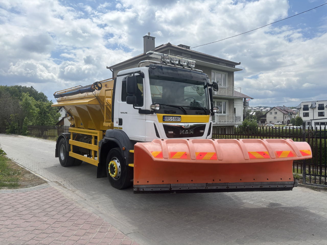 MAN TGM 18.290 4X4BB GRITTER/SPREADER PLOUGH ECON - Снегоуборочная машина: фото 1 MAN TGM 18.290 4X4BB GRITTER/SPREADER PLOUGH ECON - Снегоуборочная машина: фото 1