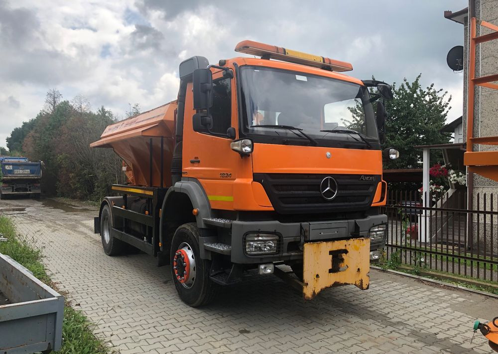 Mercedes-Benz Axor 1824 4x4 piaskarka solarka econ pług 2011 e5 - Снегоуборочная машина: фото 2 Mercedes-Benz Axor 1824 4x4 piaskarka solarka econ pług 2011 e5 - Снегоуборочная машина: фото 2