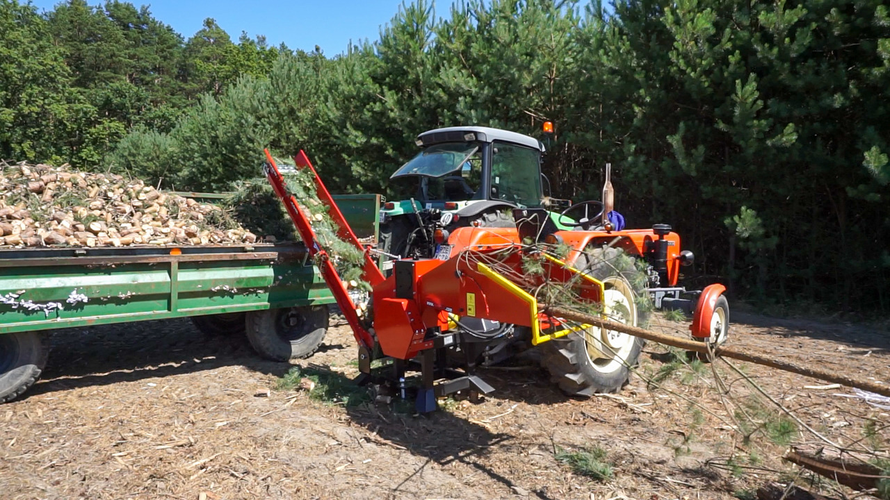 REMET RĘBAK WOM MODEL R-120 + TAŚMOCIĄG 2,3M - Измельчитель древесины: фото 4 REMET RĘBAK WOM MODEL R-120 + TAŚMOCIĄG 2,3M - Измельчитель древесины: фото 4