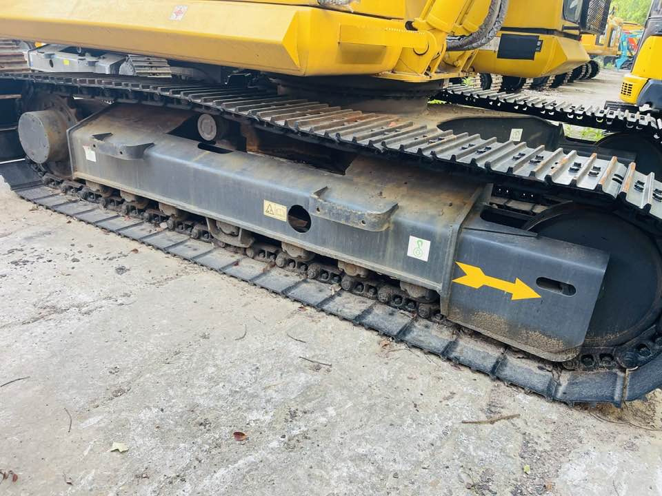 Komatsu PC130-8 - Мини-экскаватор: фото 3 Komatsu PC130-8 - Мини-экскаватор: фото 3