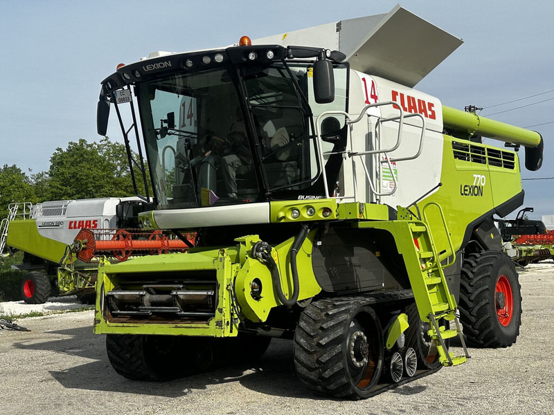 Claas Lexion 770 TT 4X4 CEMOS - Зерноуборочный комбайн: фото 1 Claas Lexion 770 TT 4X4 CEMOS - Зерноуборочный комбайн: фото 1
