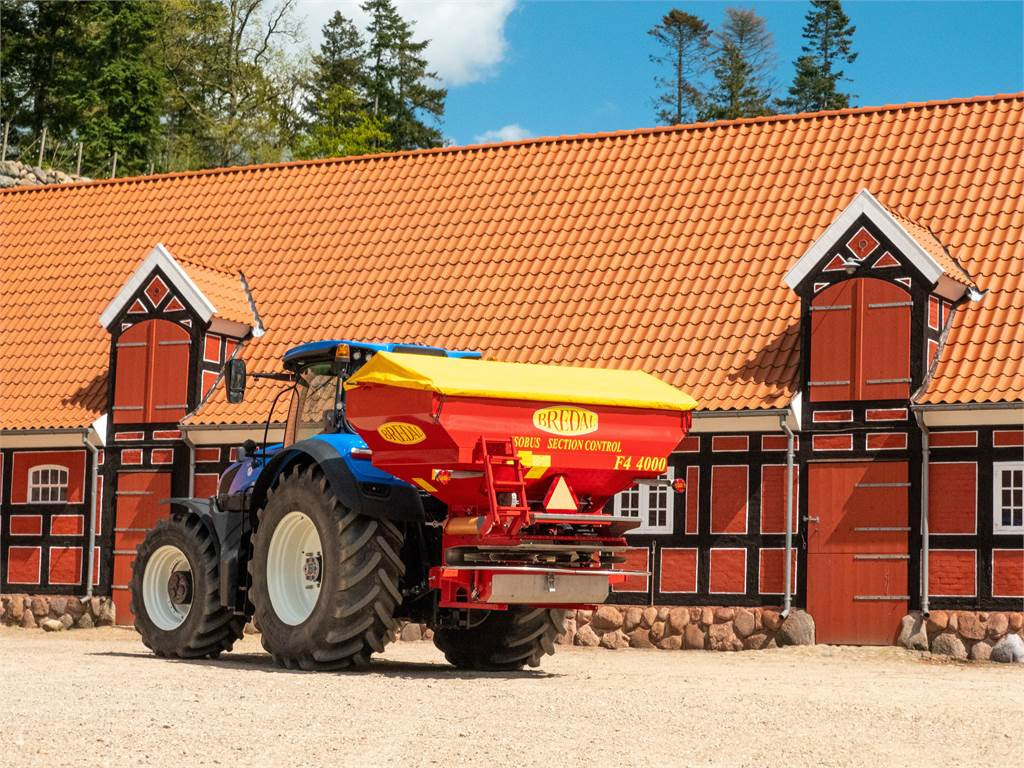 Разбрасыватель удобрений Bredal F4 4000 RUSTFRI: фото 1