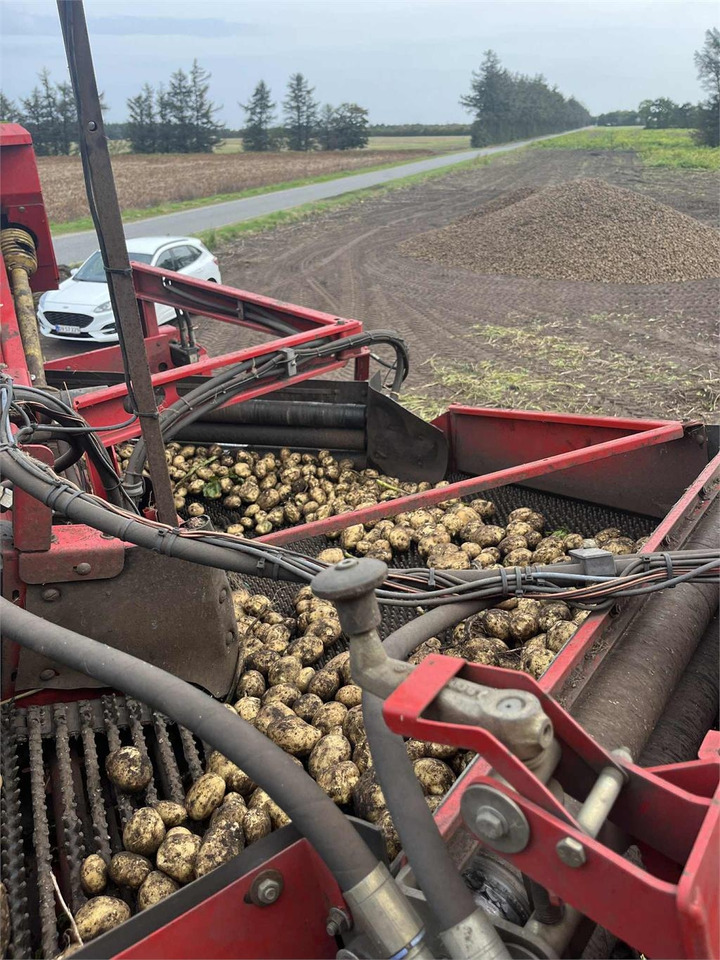 Grimme 150-60 NB HJULTRÆK - Картофелеуборочный комбайн: фото 5 Grimme 150-60 NB HJULTRÆK - Картофелеуборочный комбайн: фото 5