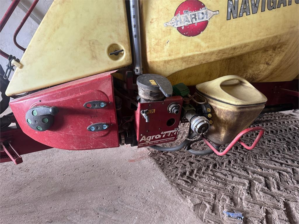 Hardi NAVIGATOR 6000L - Прицепной опрыскиватель: фото 4 Hardi NAVIGATOR 6000L - Прицепной опрыскиватель: фото 4