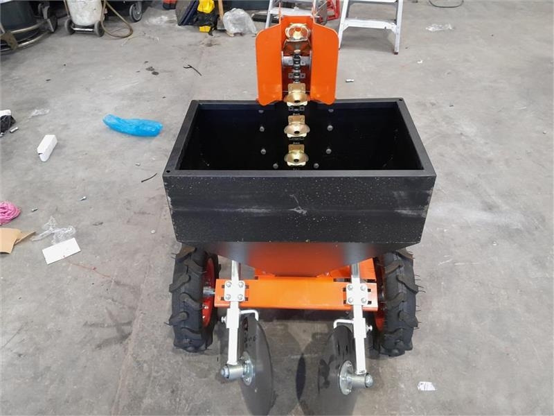 - - - Boxer AGRI - Картофелесажалка: фото 4 - - - Boxer AGRI - Картофелесажалка: фото 4