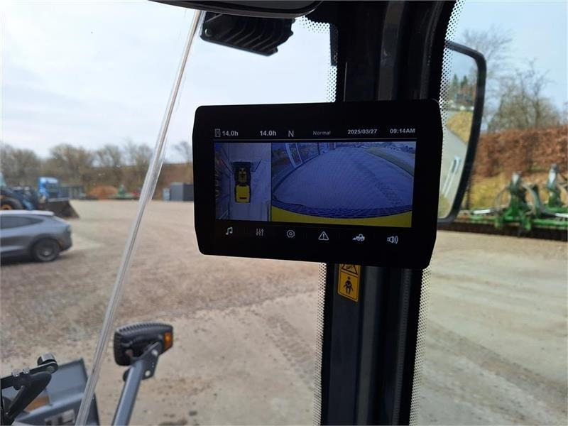 Колёсный погрузчик Eurotrac WL18: фото 16 Колёсный погрузчик Eurotrac WL18: фото 16