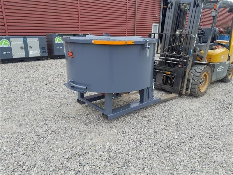 - - - FK MASCHINERY - Бетономешалка: фото 1 - - - FK MASCHINERY - Бетономешалка: фото 1