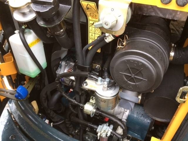 Hyundai R25 AK - Мини-экскаватор: фото 4 Hyundai R25 AK - Мини-экскаватор: фото 4