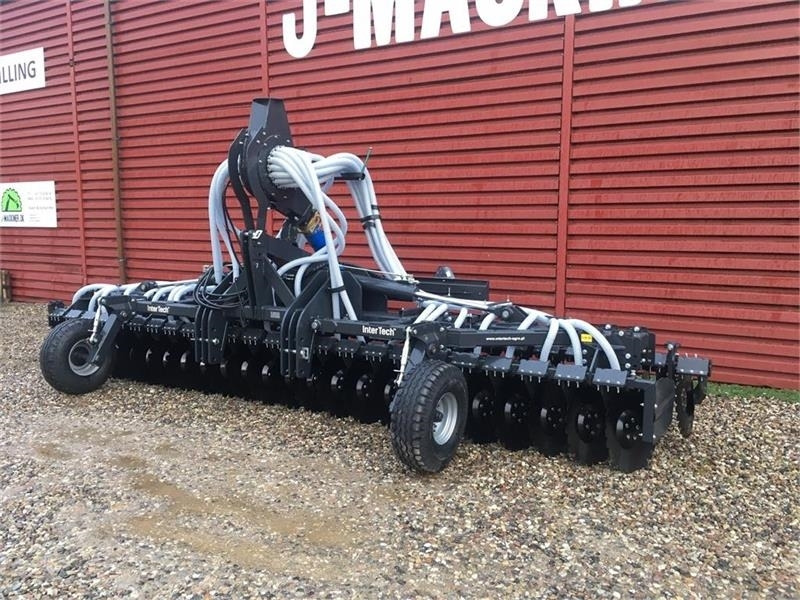 J-Disc Disc Nedfælder 6 meter Black - Адаптер для внутрипочвенного внесения удобрений: фото 2 J-Disc Disc Nedfælder 6 meter Black - Адаптер для внутрипочвенного внесения удобрений: фото 2