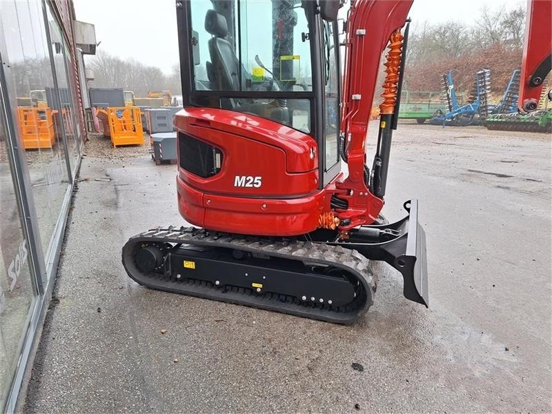 Mole M25 - Мини-экскаватор: фото 3 Mole M25 - Мини-экскаватор: фото 3