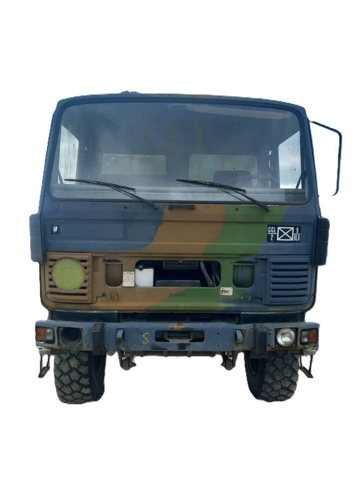 RVI TRM2000 - Грузовик бортовой/ Платформа: фото 3 RVI TRM2000 - Грузовик бортовой/ Платформа: фото 3