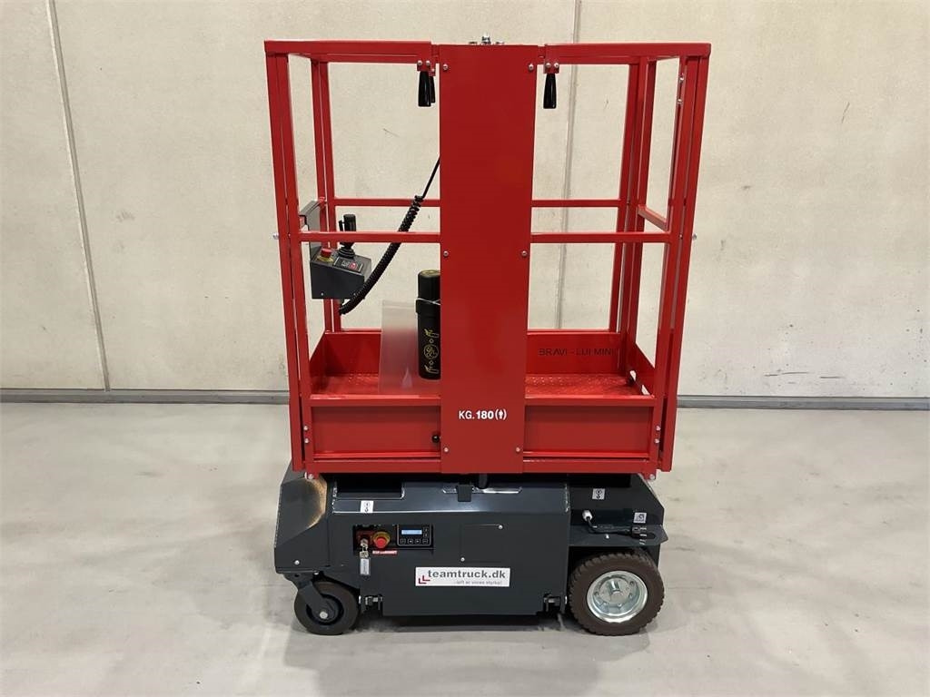 Bravi LUI HD - LEONARDO HD - Вертикальный мачтовый подъемник: фото 3 Bravi LUI HD - LEONARDO HD - Вертикальный мачтовый подъемник: фото 3