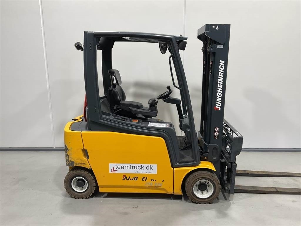 Jungheinrich EFG 320 - Электропогрузчик: фото 1 Jungheinrich EFG 320 - Электропогрузчик: фото 1