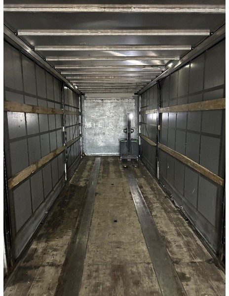 KEL-BERG 3aks City trailer - Тентованный полуприцеп: фото 3 KEL-BERG 3aks City trailer - Тентованный полуприцеп: фото 3