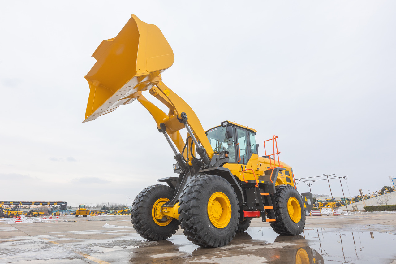 SDLG L958H - Колёсный погрузчик: фото 2 SDLG L958H - Колёсный погрузчик: фото 2