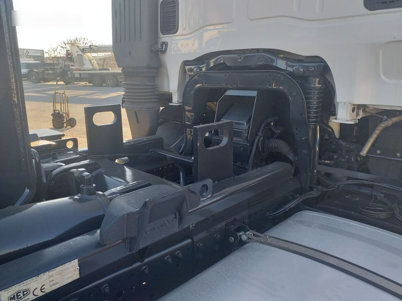 IVECO STRALIS AT260S42Y/PS - Крюковой мультилифт: фото 5 IVECO STRALIS AT260S42Y/PS - Крюковой мультилифт: фото 5