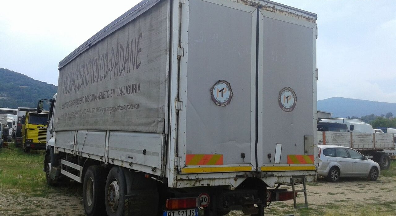 Renault PREMIUM 420 DCI - Тентованный грузовик: фото 3 Renault PREMIUM 420 DCI - Тентованный грузовик: фото 3