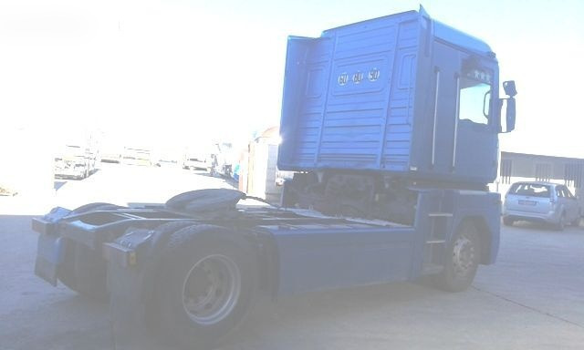 Renault MAGNUM 480 DXI - Тягач: фото 3 Renault MAGNUM 480 DXI - Тягач: фото 3