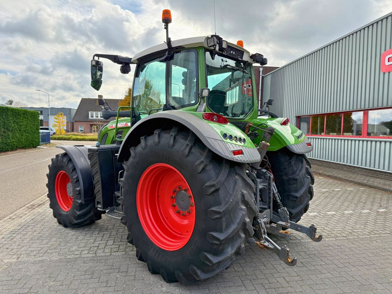 Fendt 724 Vario Gen 6 Profi Plus - Трактор: фото 2 Fendt 724 Vario Gen 6 Profi Plus - Трактор: фото 2