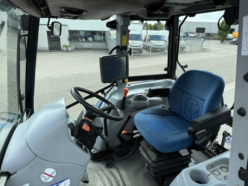 New Holland T5040 CAB + GPS - Трактор: фото 5 New Holland T5040 CAB + GPS - Трактор: фото 5