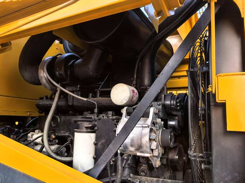 Japan Komatsu WA380-3 WA380-6 WA400-1 WA400-3 WA320-6 WA430-5 Mining Wheel Loader, Used Komatsu WA380 Mini Front End Loader - Колёсный погрузчик: фото 4 Japan Komatsu WA380-3 WA380-6 WA400-1 WA400-3 WA320-6 WA430-5 Mining Wheel Loader, Used Komatsu WA380 Mini Front End Loader - Колёсный погрузчик: фото 4