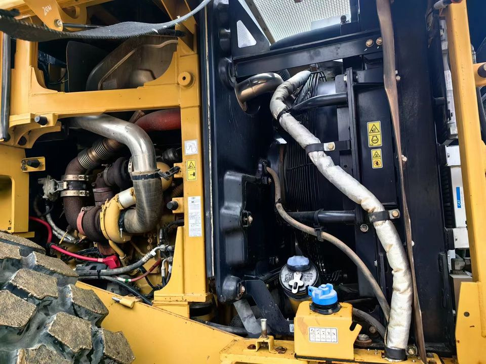 Second Hand Caterpillar CAT 950GC Wheel Loader Used CAT 950GC Wheel Loaders 950GC in Low Price for Hot Sale - Колёсный погрузчик: фото 3 Second Hand Caterpillar CAT 950GC Wheel Loader Used CAT 950GC Wheel Loaders 950GC in Low Price for Hot Sale - Колёсный погрузчик: фото 3