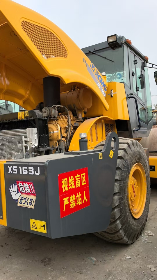XCMG XS163J - Компактор: фото 2 XCMG XS163J - Компактор: фото 2