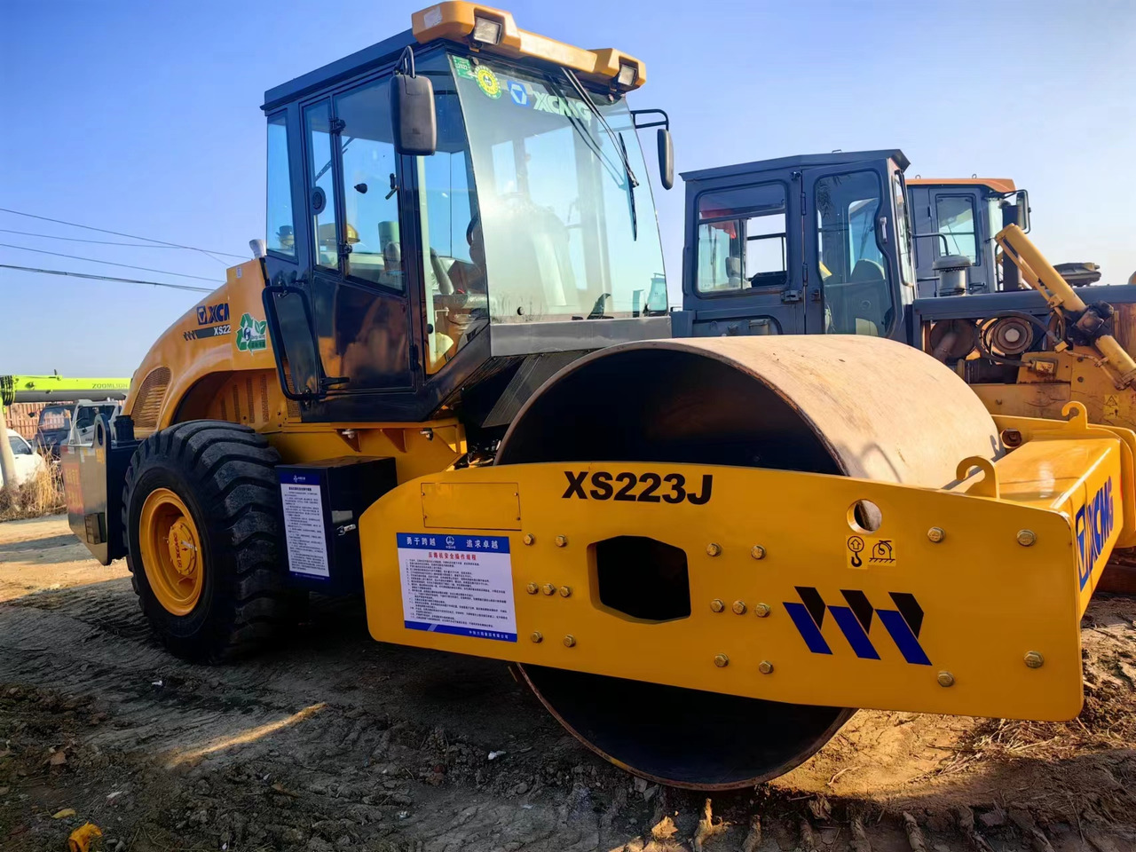 XCMG XS223J - Компактор: фото 1 XCMG XS223J - Компактор: фото 1