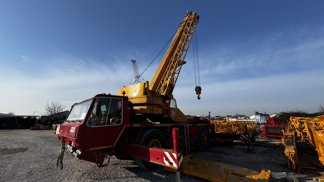 TADANO FAUN RTF 40-3 - Вседорожный кран: фото 1 TADANO FAUN RTF 40-3 - Вседорожный кран: фото 1